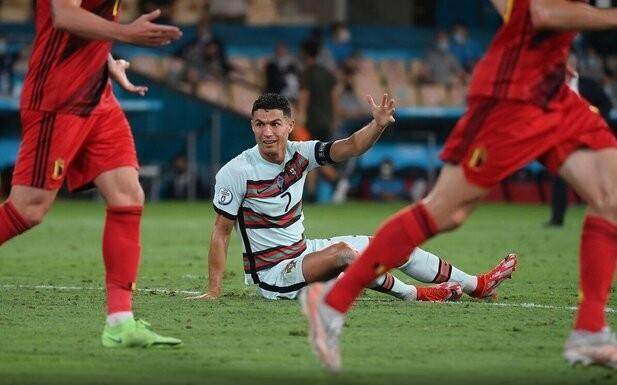 2016欧洲杯“躺冠” 2020欧洲杯C罗“躺平”穿金靴？